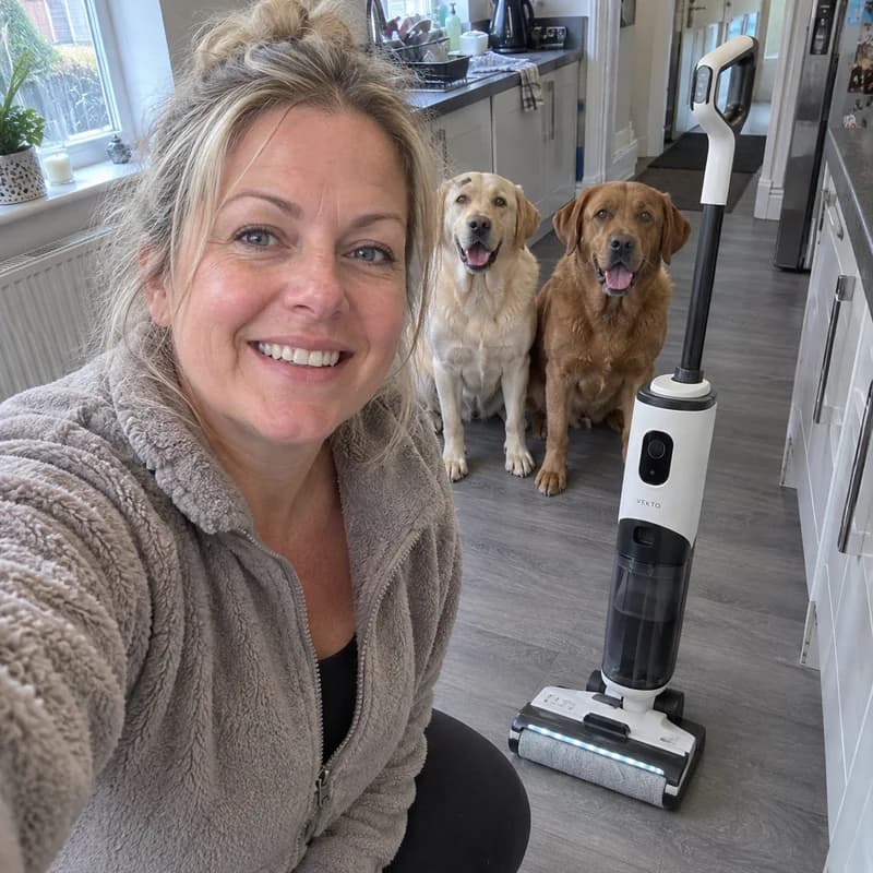 Gemma L.'s photo with the Vekto Floor Washer F40