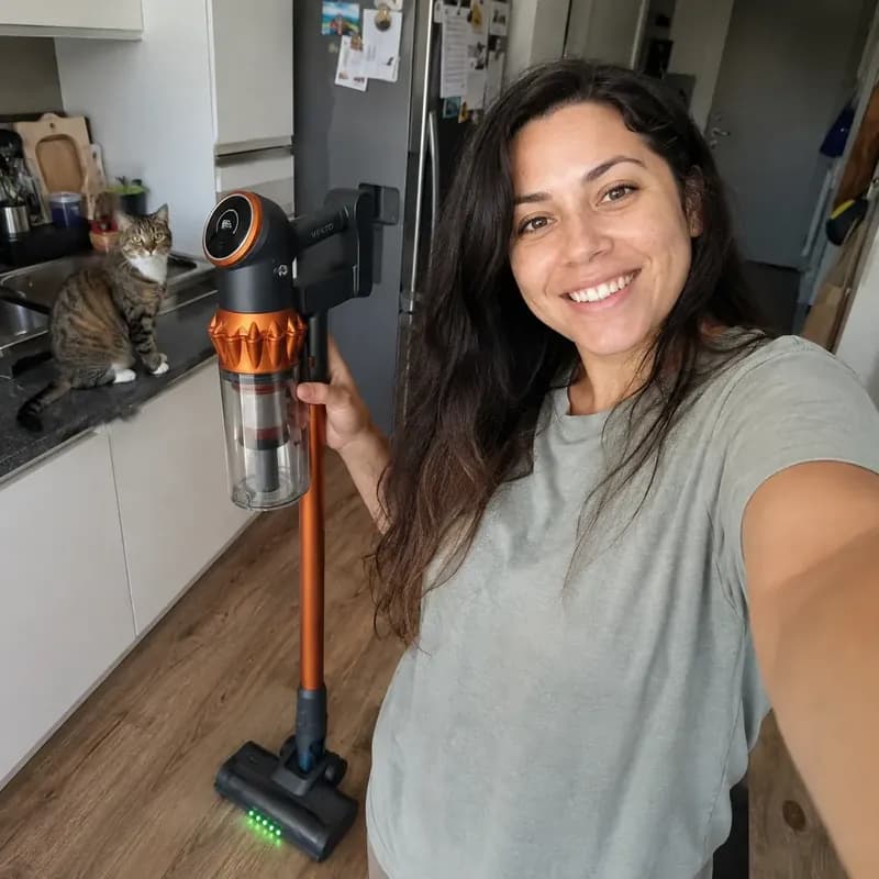 Nina S.'s photo with the Vekto Vacuum V18